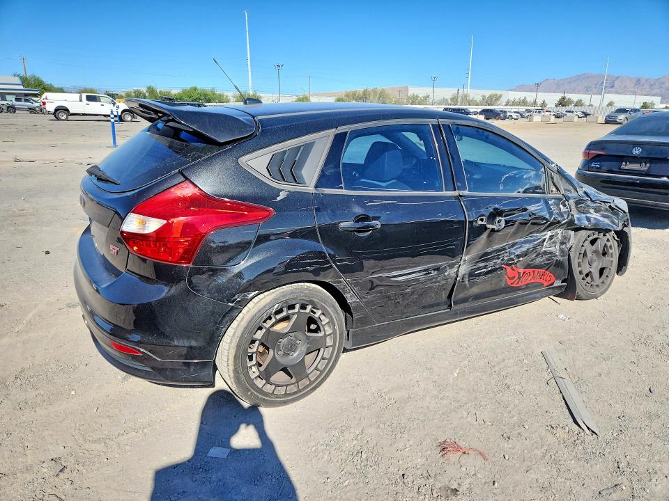 Photo 3 from auction – 2014 FORD FOCUS with VIN 1FADP3L90EL258233