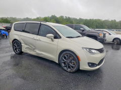 Photo 4 from auction – 2019 CHRYSLER PACIFICA with VIN 2C4RC1BG4KR657360