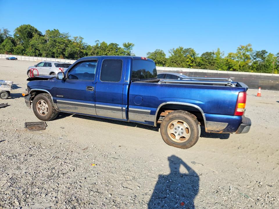Photo 2 from auction – 2001 CHEVROLET SILVERADO with VIN 2GCEC19TX11288955