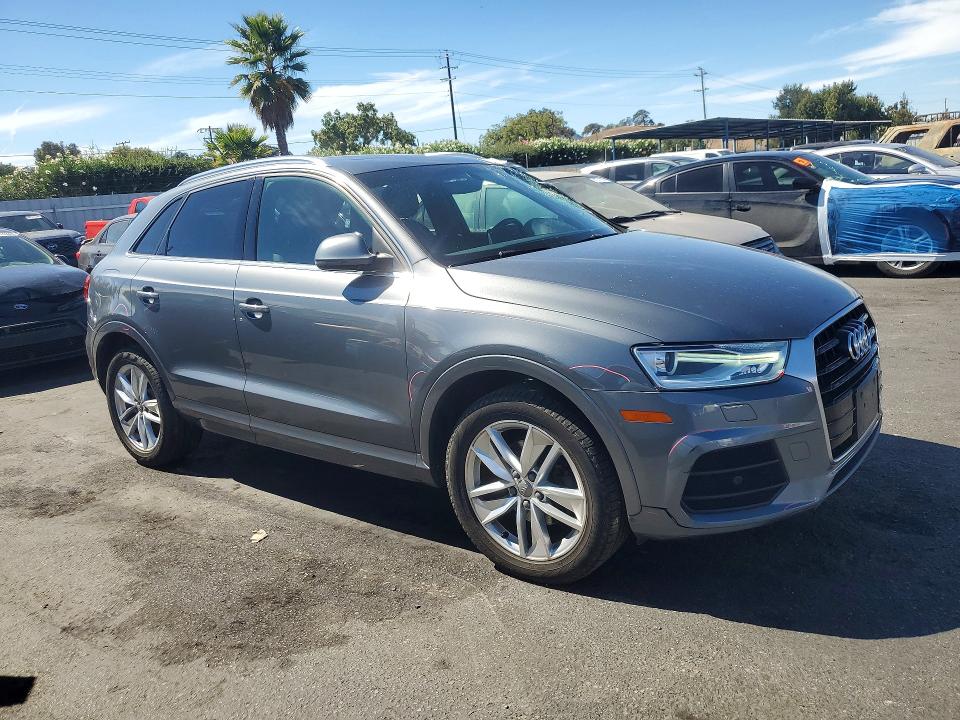 Photo 4 from auction – 2016 AUDI Q3 with VIN WA1BFCFS7GR013670