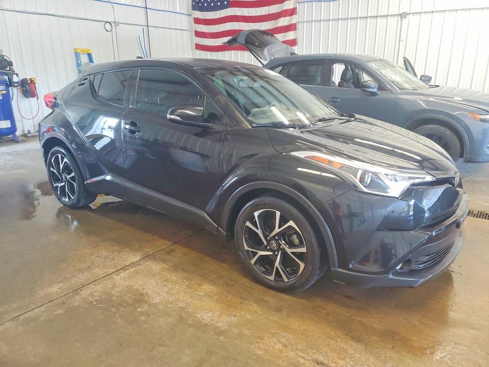 Photo 4 from auction – 2018 TOYOTA C-HR with VIN NMTKHMBX6JR018826