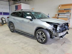 Zdjęcie 4 z aukcji – 2020 TOYOTA HIGHLANDER z VIN 5TDHBRCH5LS503124