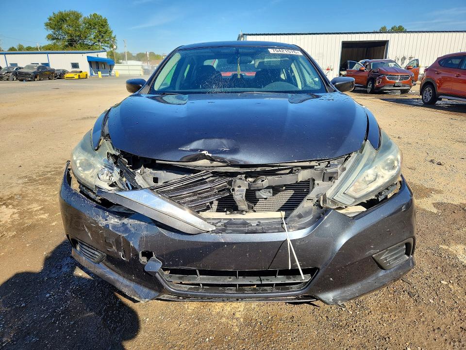 Снимка 5 от търг – 2018 NISSAN ALTIMA с VIN 1N4AL3AP3JC228590