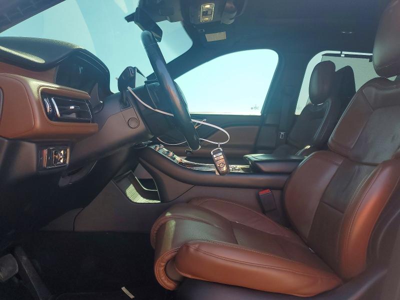 Photo 7 from auction – 2020 LINCOLN AVIATOR with VIN 5LM5J7WC3LGL23668