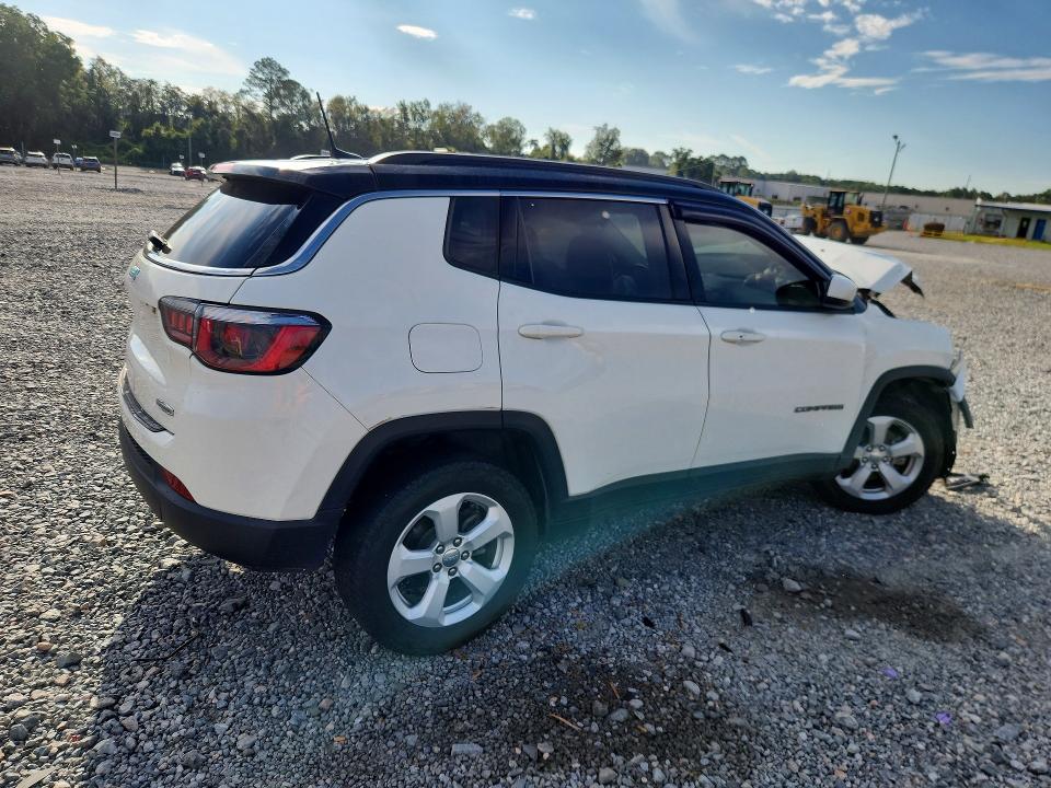 Снимка 3 от търг – 2018 JEEP COMPASS с VIN 3C4NJDBB4JT192584