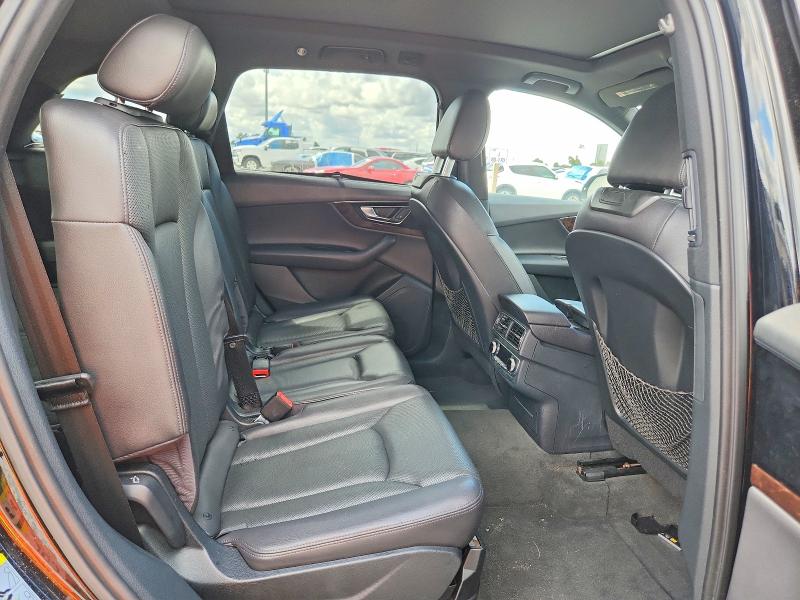 Zdjęcie 11 z aukcji – 2017 AUDI Q7 z VIN WA1LAAF70HD013270