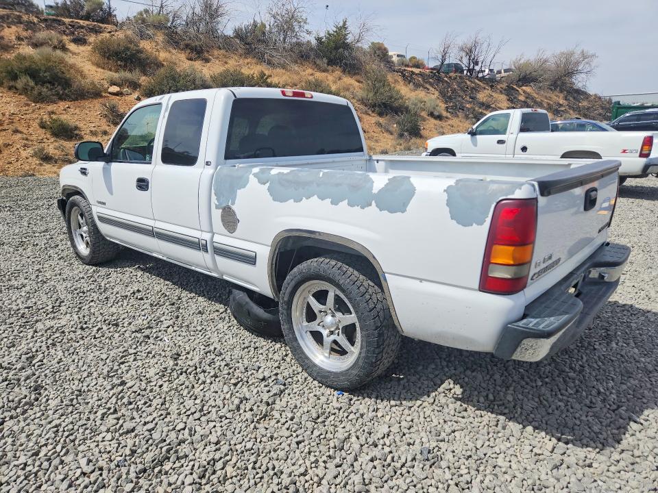 Photo 2 from auction – 2001 CHEVROLET SILVERADO with VIN 2GCEC19V211383382
