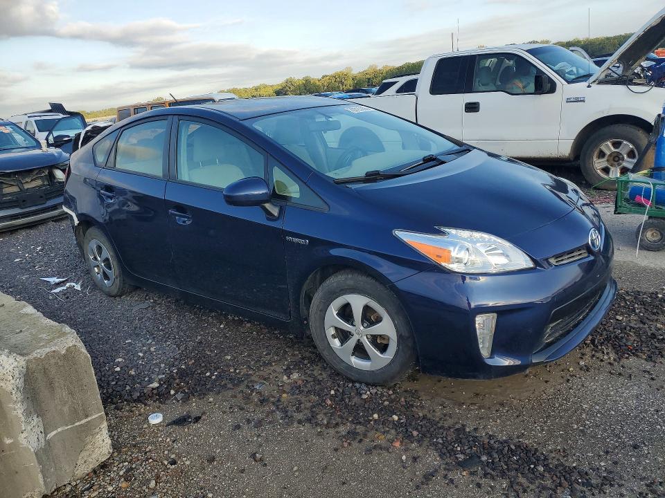 Фото 4 с аукциона – 2015 TOYOTA PRIUS с VIN JTDKN3DU8F0483190