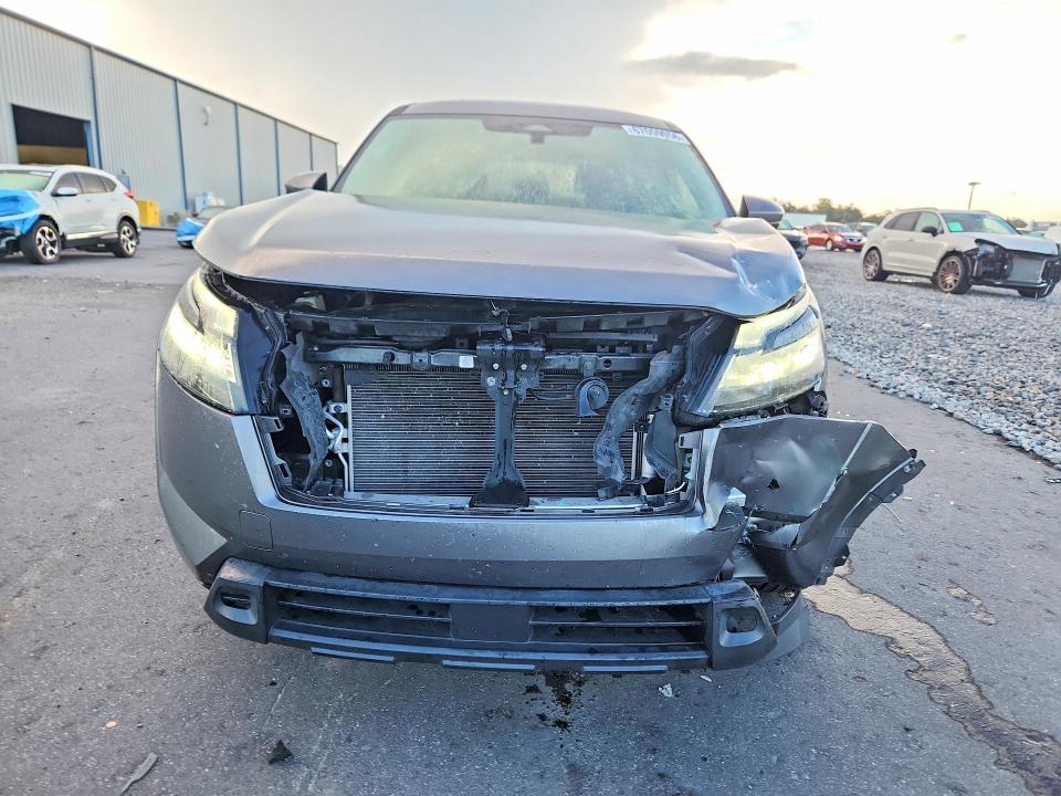 Photo 5 from auction – 2022 NISSAN PATHFINDER with VIN 5N1DR3AAXNC200501