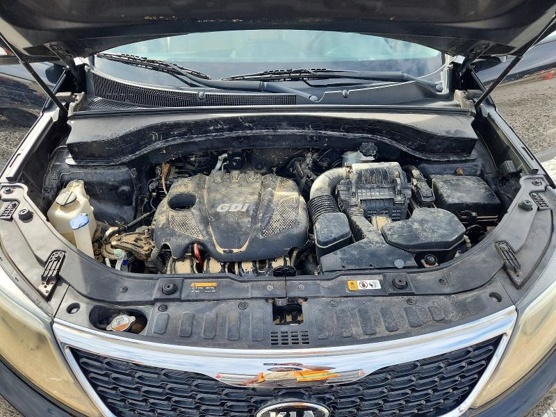Photo 12 from auction – 2015 KIA SORENTO with VIN 5XYKT4A64FG624056