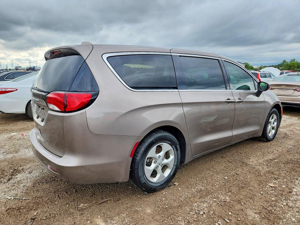 Photo 3 from auction – 2017 CHRYSLER PACIFICA with VIN 2C4RC1CG0HR827124