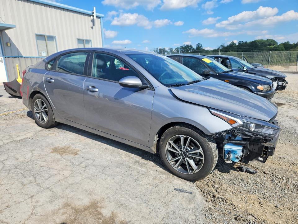 Foto 4 de la subasta – 2023 KIA FORTE con VIN 3KPF24ADXPE569209