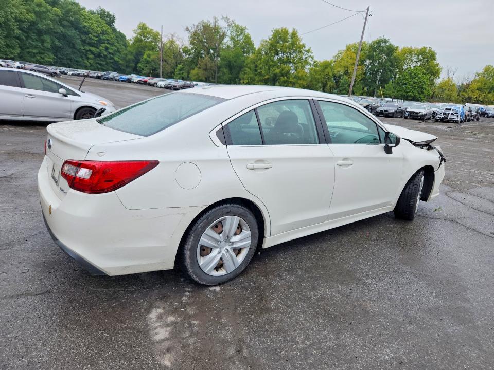 Фото 3 с аукциона – 2019 SUBARU LEGACY с VIN 4S3BNAB6XK3038368