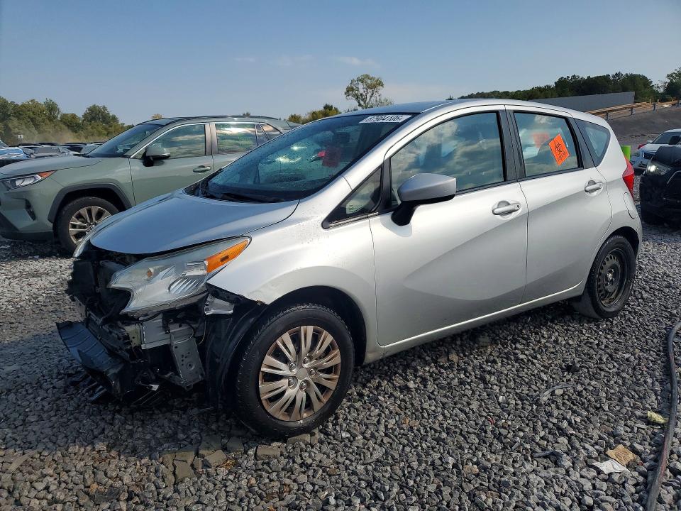 NISSAN VERSA NOTE 2015 с VIN 3N1CE2CP4FL373804 - Снимка от търг