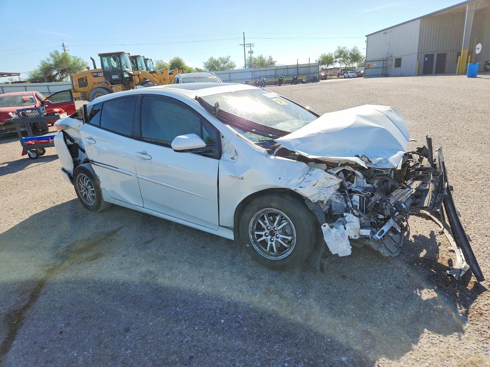 Photo 4 from auction – 2018 TOYOTA PRIUS with VIN JTDKARFU6J3055816