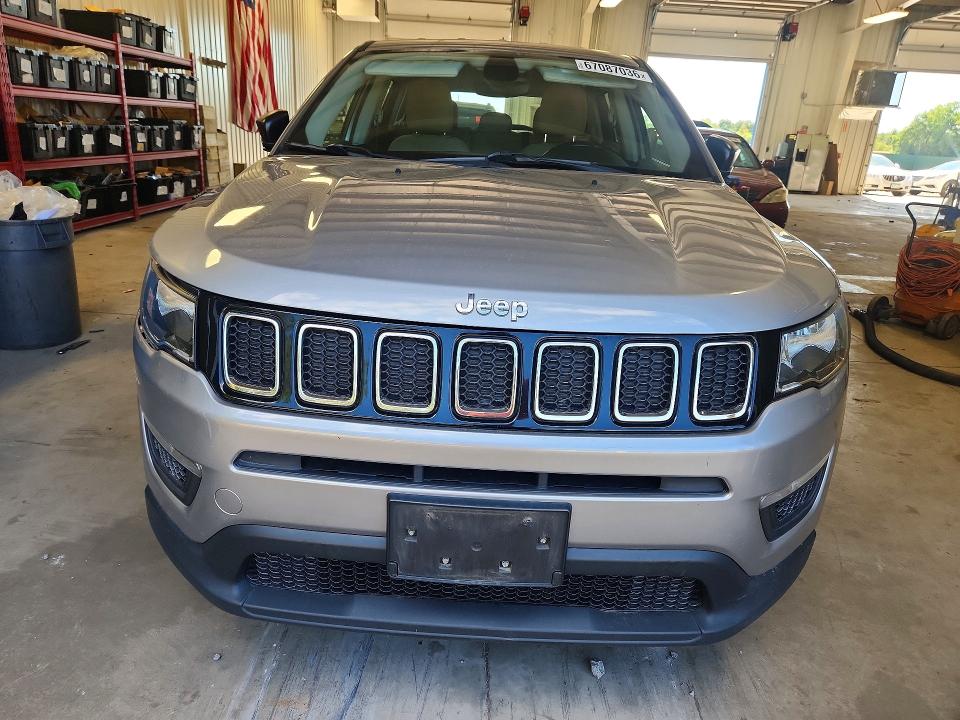 Photo 5 from auction – 2018 JEEP COMPASS with VIN 3C4NJDAB9JT408804