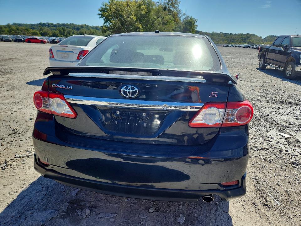 Снимка 6 от търг – 2011 TOYOTA COROLLA с VIN 2T1BU4EE5BC677031