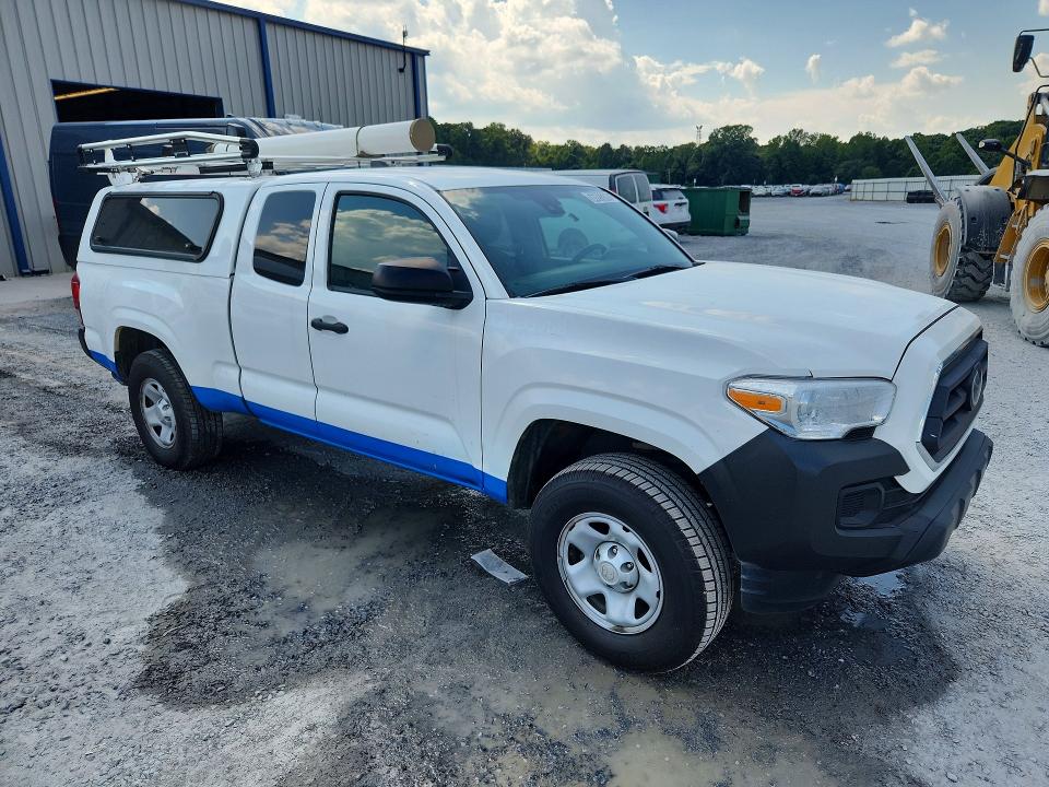 Photo 4 from auction – 2023 TOYOTA TACOMA with VIN 3TYRX5GN3PT077538