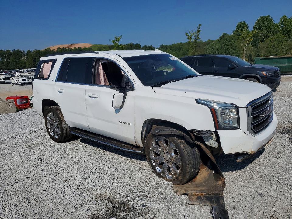 Снимка 4 от търг – 2018 GMC YUKON с VIN 1GKS2AKC9JR157365