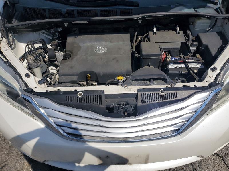 Photo 12 from auction – 2015 TOYOTA SIENNA with VIN 5TDDK3DC4FS103767