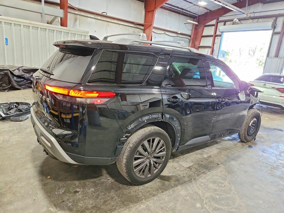Photo 3 from auction – 2024 NISSAN PATHFINDER with VIN 5N1DR3CD8RC214264