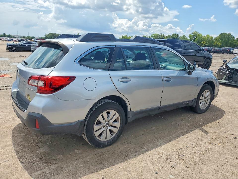 Photo 3 from auction – 2018 SUBARU OUTBACK with VIN 4S4BSAAC1J3260002