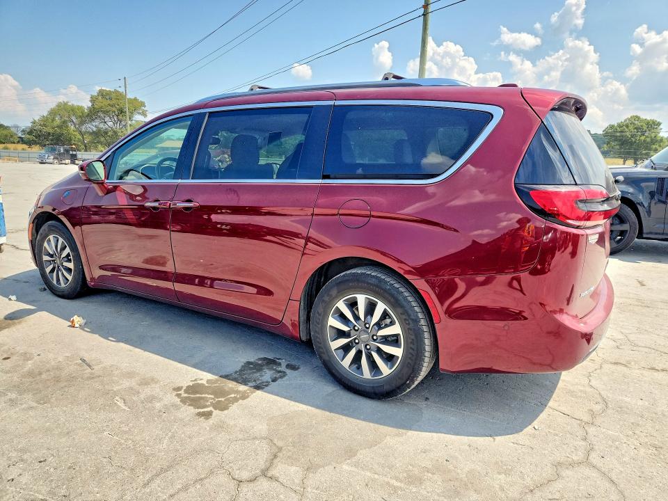 Photo 2 from auction – 2021 CHRYSLER PACIFICA with VIN 2C4RC1L73MR599680