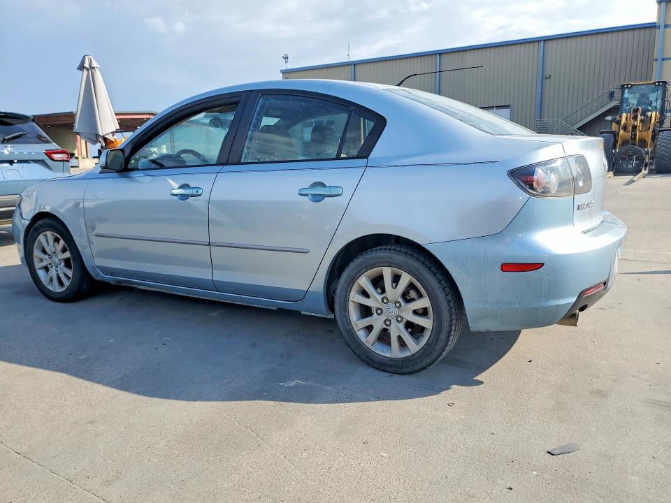 Снимка 2 от търг – 2007 MAZDA 3 с VIN JM1BK32F171736407