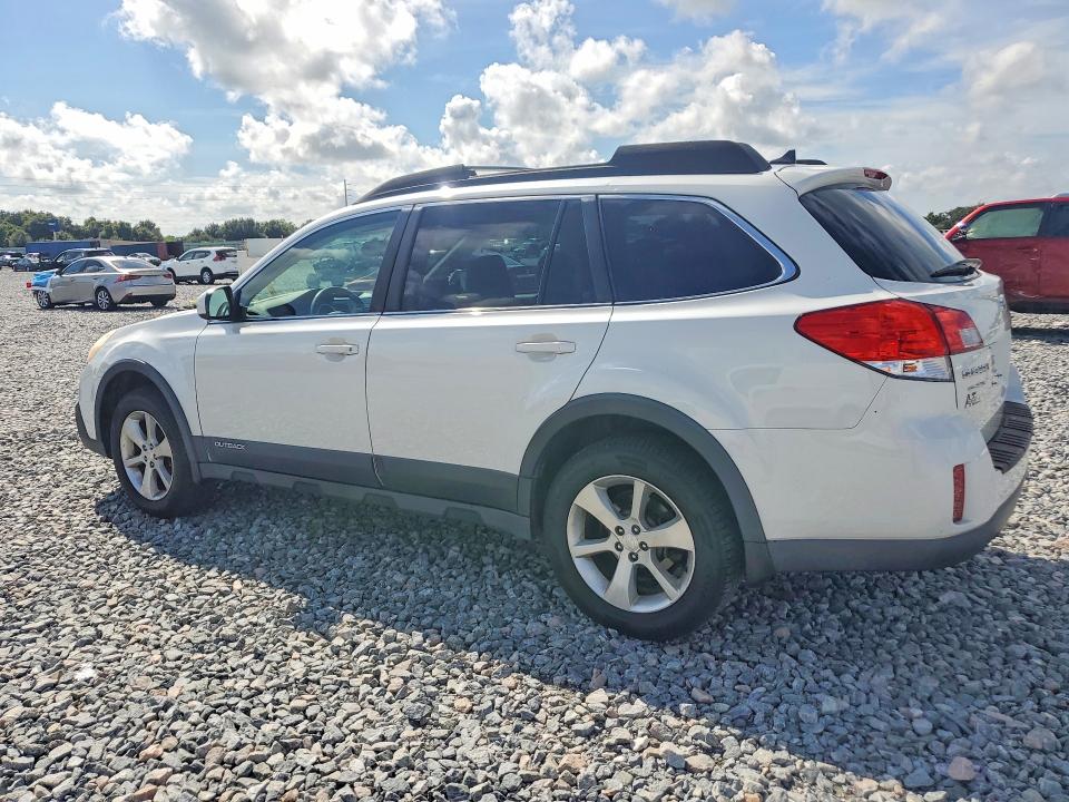 Photo 2 from auction – 2013 SUBARU OUTBACK with VIN 4S4BRBKC5D3238900