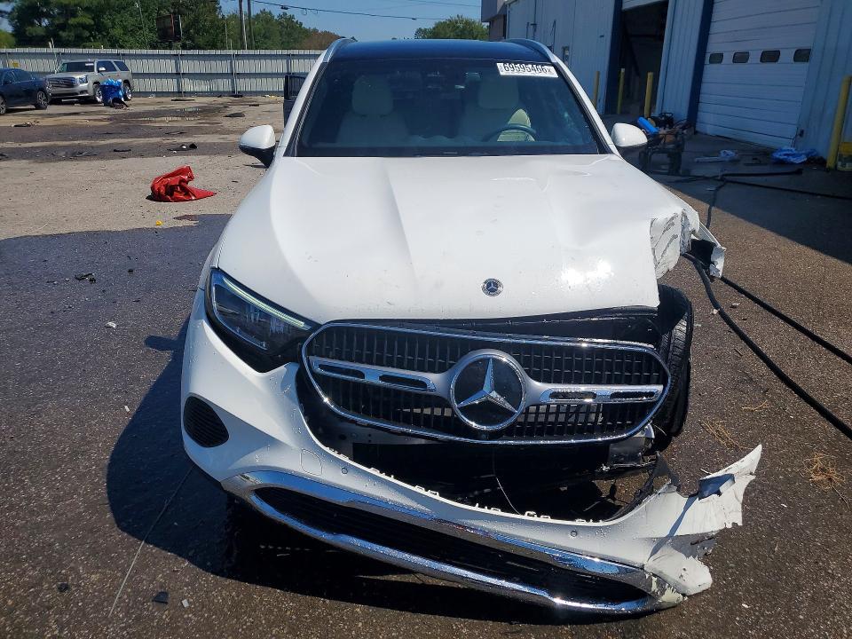 Снимка 5 от търг – 2024 MERCEDES-BENZ GLC с VIN W1NKM4HB2RF161995