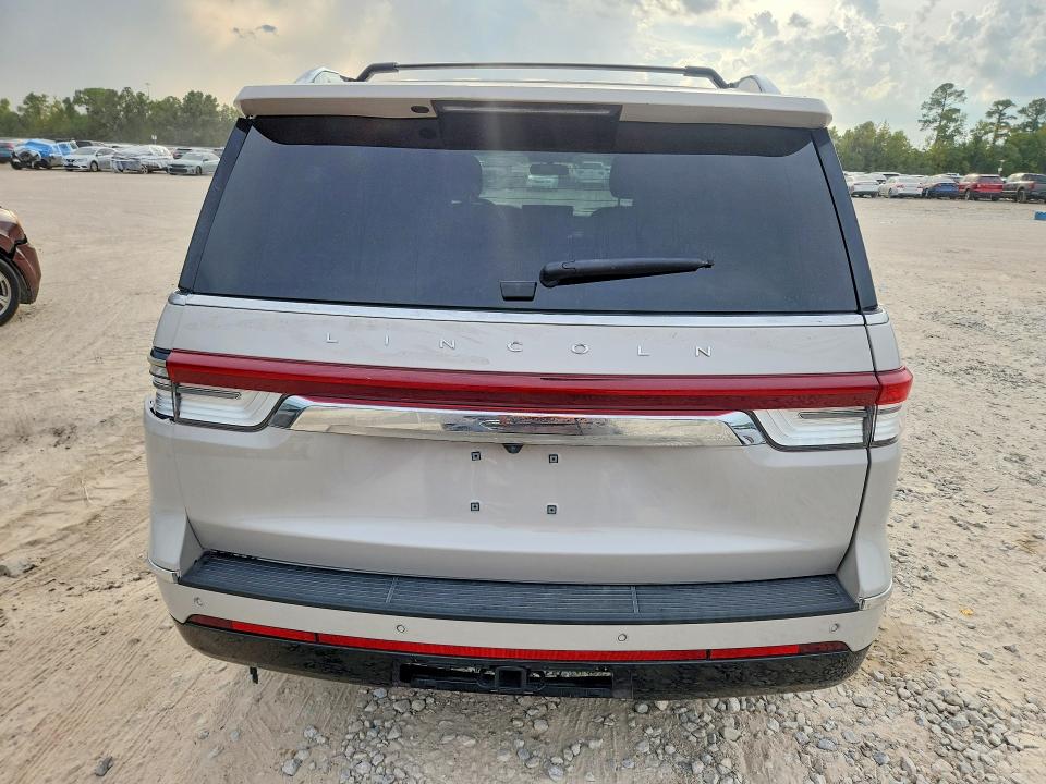 Photo 6 from auction – 2024 LINCOLN NAVIGATOR with VIN 5LMJJ2NG7REL15941