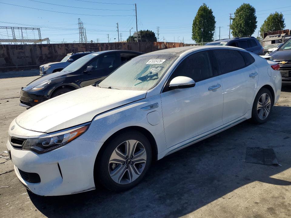 KIA OPTIMA PLUG-IN HYBRID 2017 with VIN KNAGV4LD3H5011723 - Photo from auction