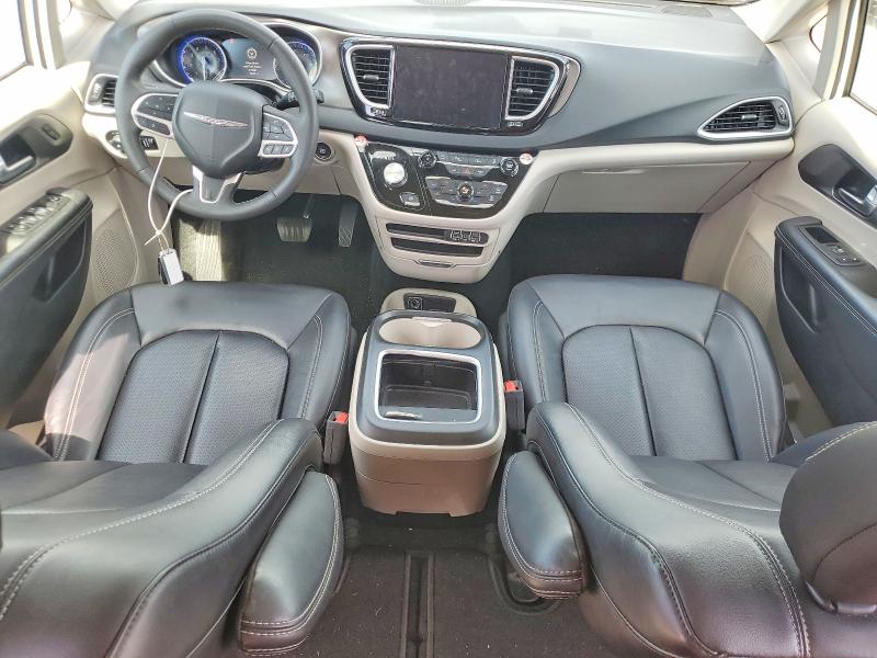 Photo 8 from auction – 2024 CHRYSLER PACIFICA with VIN 2C4RC1BGXRR116517