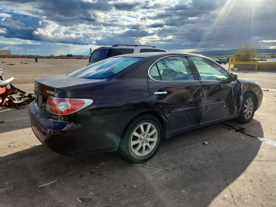Photo 3 from auction – 2004 LEXUS ES with VIN JTHBA30G440016419
