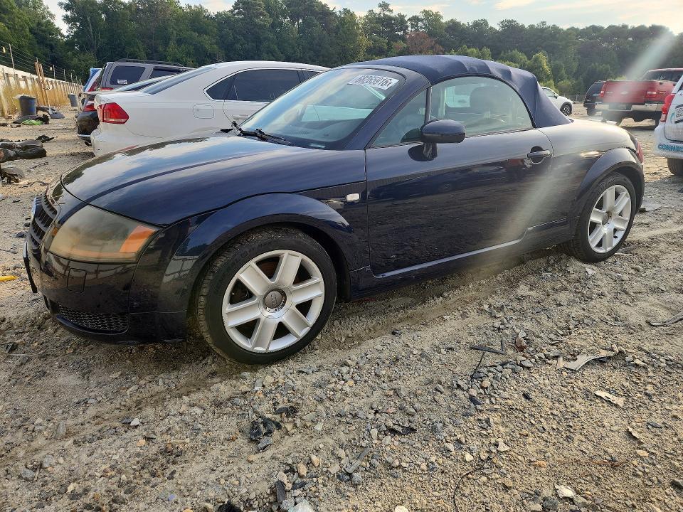 AUDI TT 2004 مع رقم تعريف المركبة TRUUT28N441007673 - صورة من المزاد