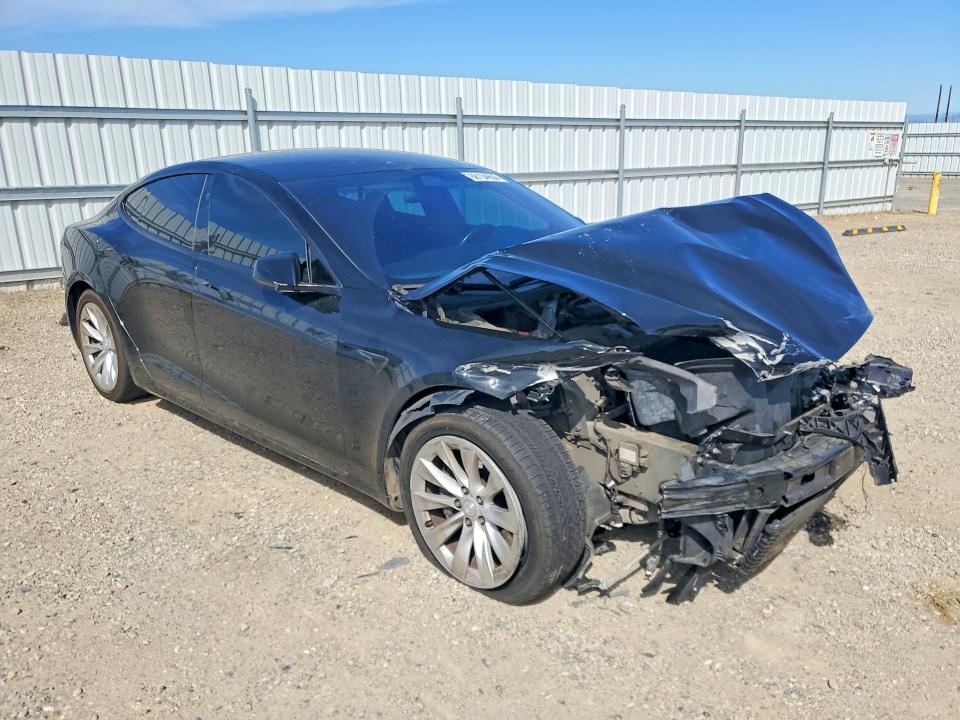 Photo 4 from auction – 2017 TESLA MODEL S with VIN 5YJSA1E10HF192711