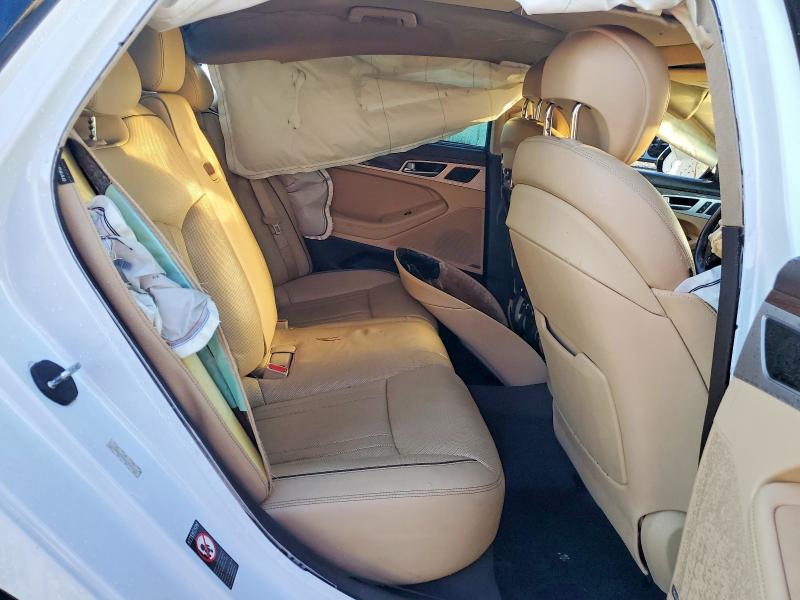 Photo 10 from auction – 2015 HYUNDAI GENESIS with VIN KMHGN4JE3FU053323