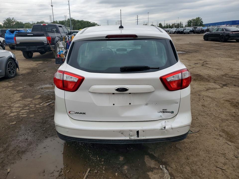 Photo 6 from auction – 2016 FORD C-MAX with VIN 1FADP5AU6GL104258