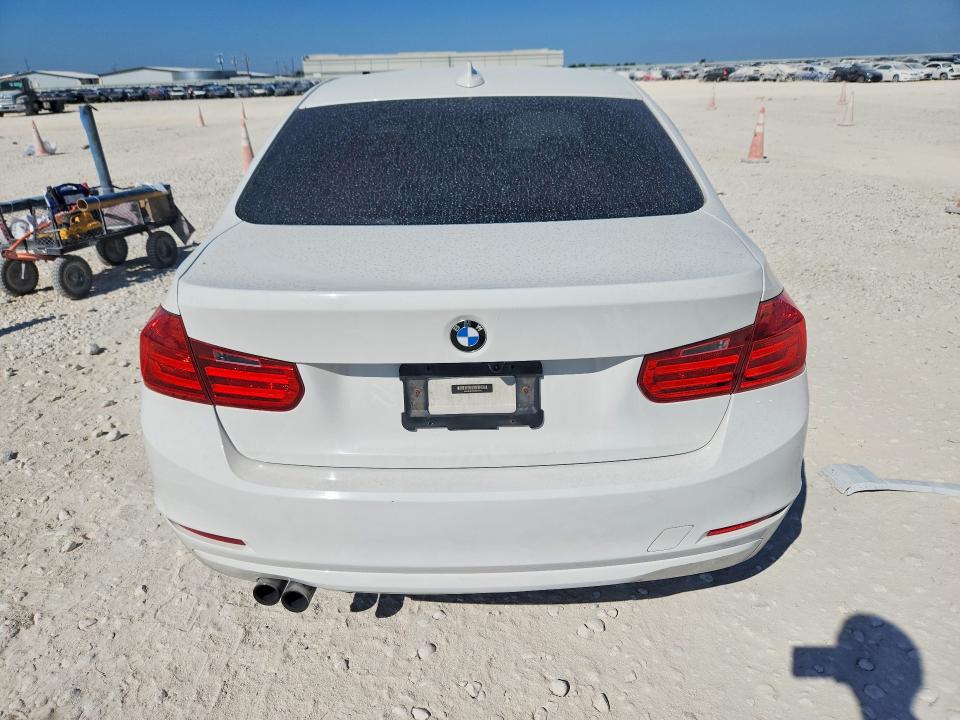 Фото 6 с аукциона – 2014 BMW 328 с VIN WBA3B3C59EJ981198