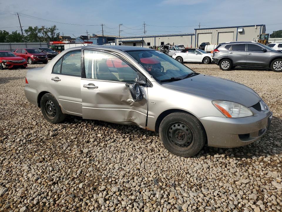 Foto 4 de la subasta – 2004 MITSUBISHI LANCER con VIN JA3AJ26E24U044921