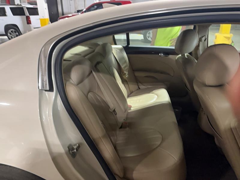 Photo 6 from auction – 2011 BUICK LUCERNE with VIN 1G4HC5EMXBU143578