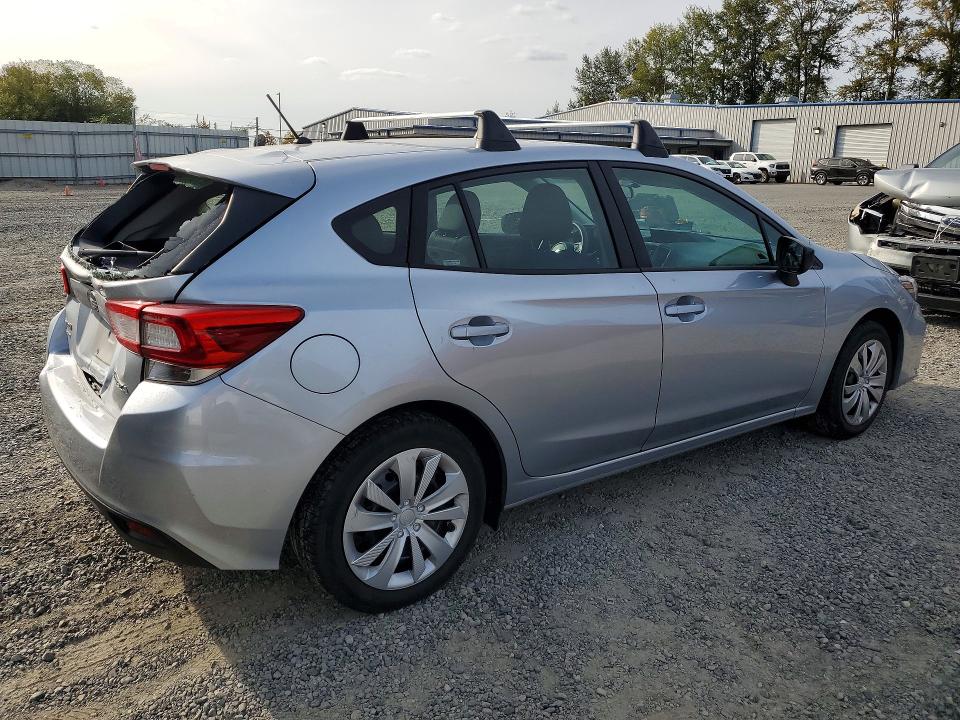 Photo 3 from auction – 2018 SUBARU IMPREZA with VIN 4S3GTAA6XJ3706519