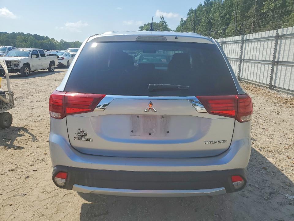 Фото 6 с аукциона – 2016 MITSUBISHI OUTLANDER с VIN JA4AD2A39GZ019773