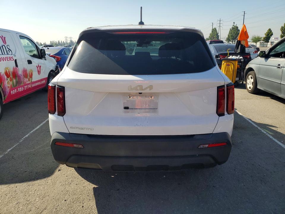 Photo 6 from auction – 2023 KIA SORENTO with VIN 5XYRG4LC2PG163690
