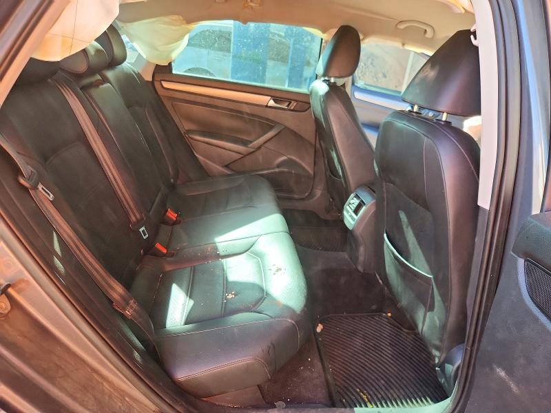 Photo 10 from auction – 2014 VOLKSWAGEN PASSAT with VIN 1VWBT7A34EC110800
