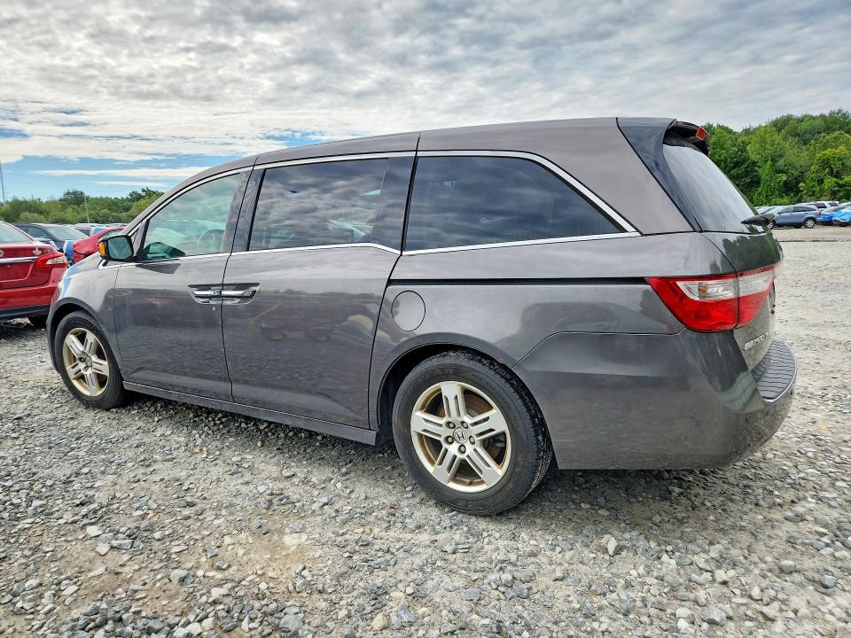 Photo 2 from auction – 2011 HONDA ODYSSEY with VIN 5FNRL5H93BB089517