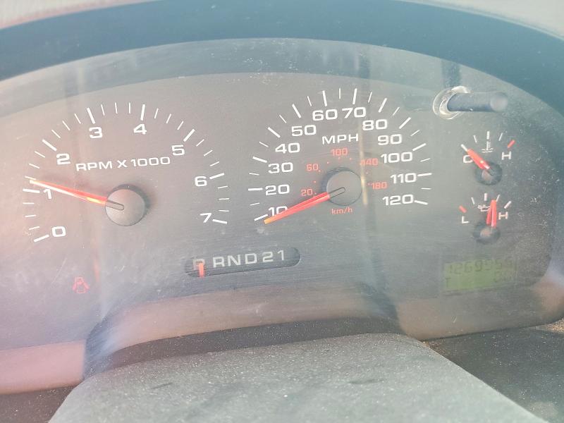 Photo 9 from auction – 2005 FORD F150 with VIN 1FTRX12WX5FA37216