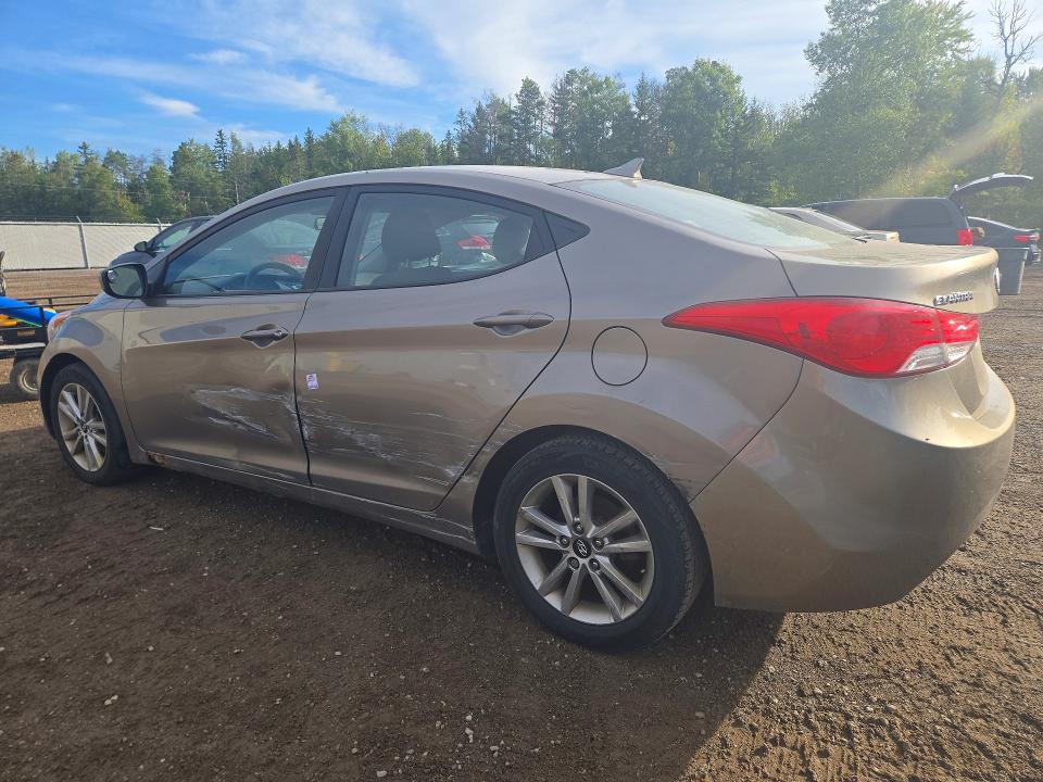 Снимка 2 от търг – 2012 HYUNDAI ELANTRA с VIN 5NPDH4AE2CH143003