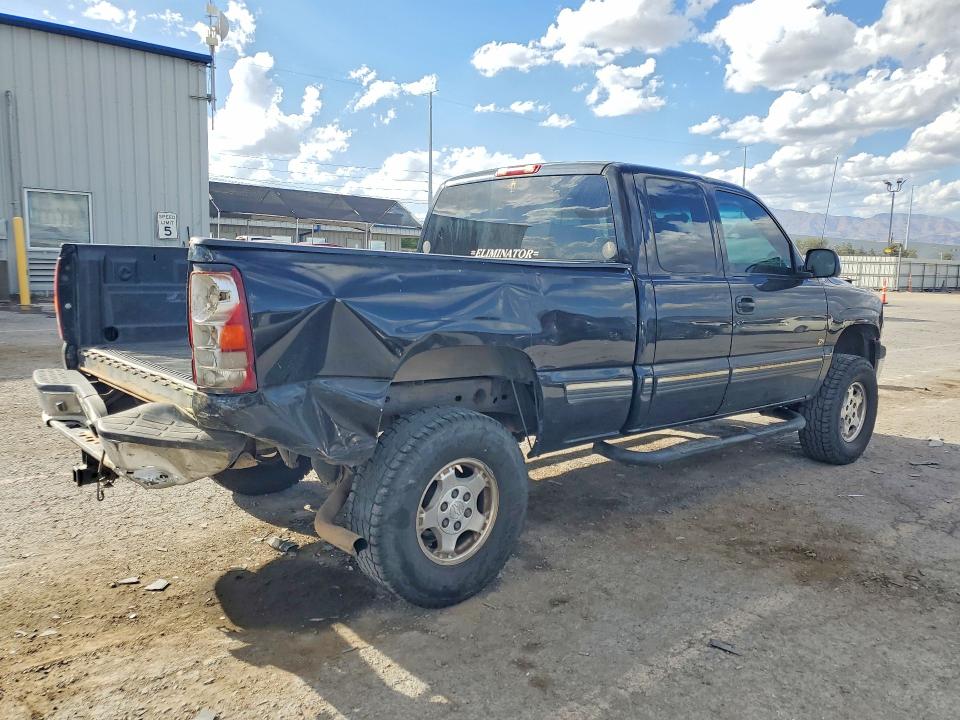 Фото 3 с аукциона – 2001 CHEVROLET SILVERADO с VIN 1GCEC19T51Z122530