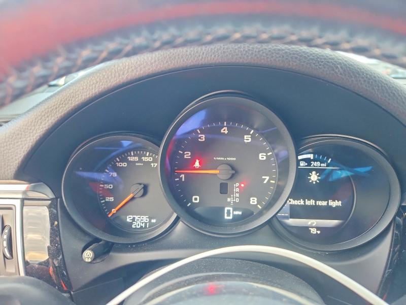 Photo 9 from auction – 2017 PORSCHE MACAN with VIN WP1AA2A57HLB05277
